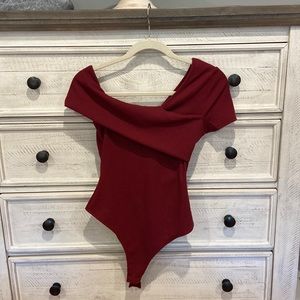 Burgundy ribbed one off shoulder bodysuit